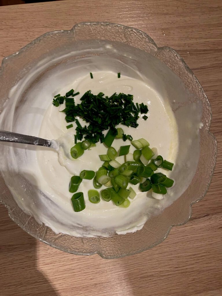 Quark mit Frühlingszwiebeln